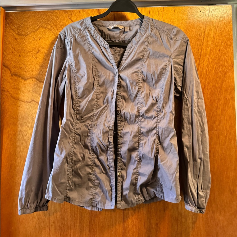 Sandwich button up